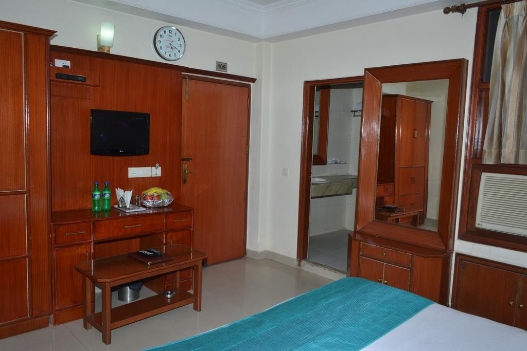 Airport Hotel Vishal Residency Nowe Delhi Zewnętrze zdjęcie