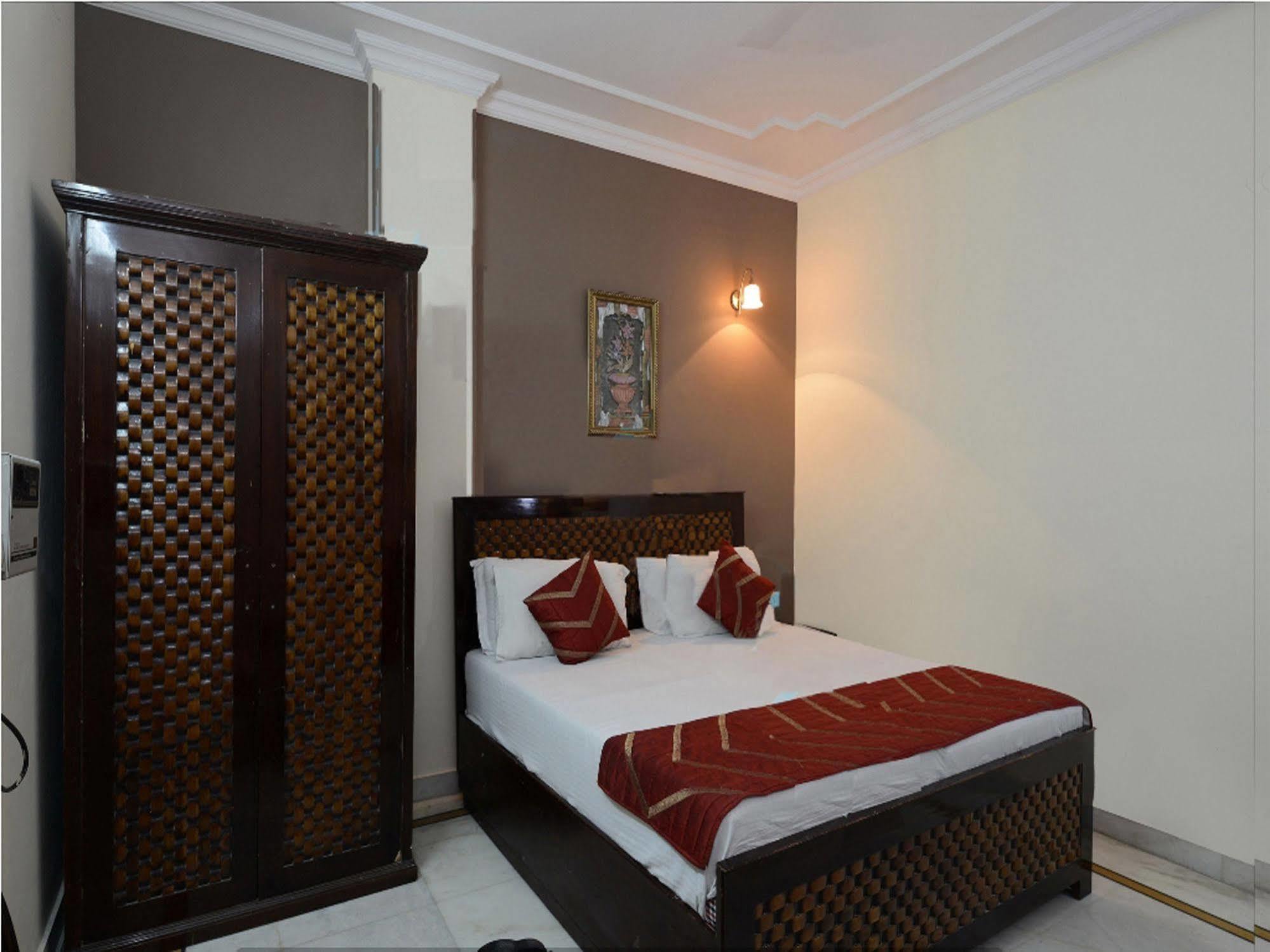 Airport Hotel Vishal Residency Nowe Delhi Zewnętrze zdjęcie